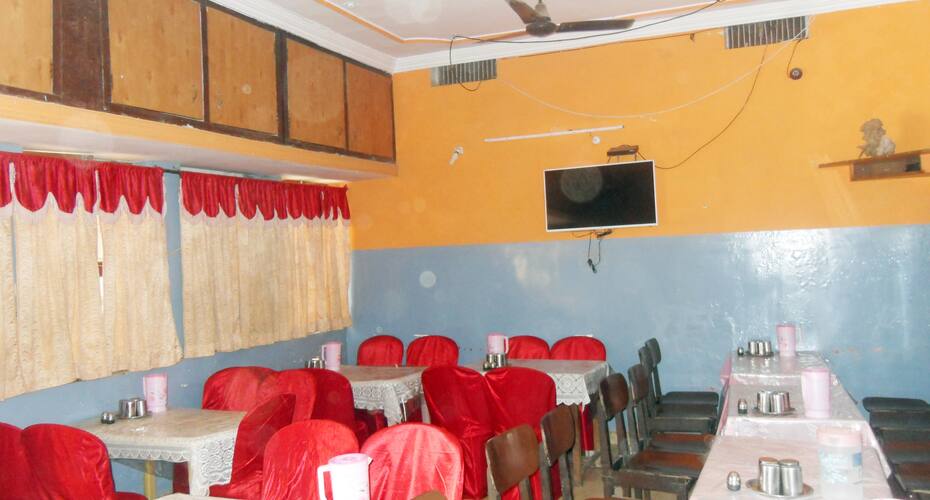 Hotel Adarsh, Jabalpur 5